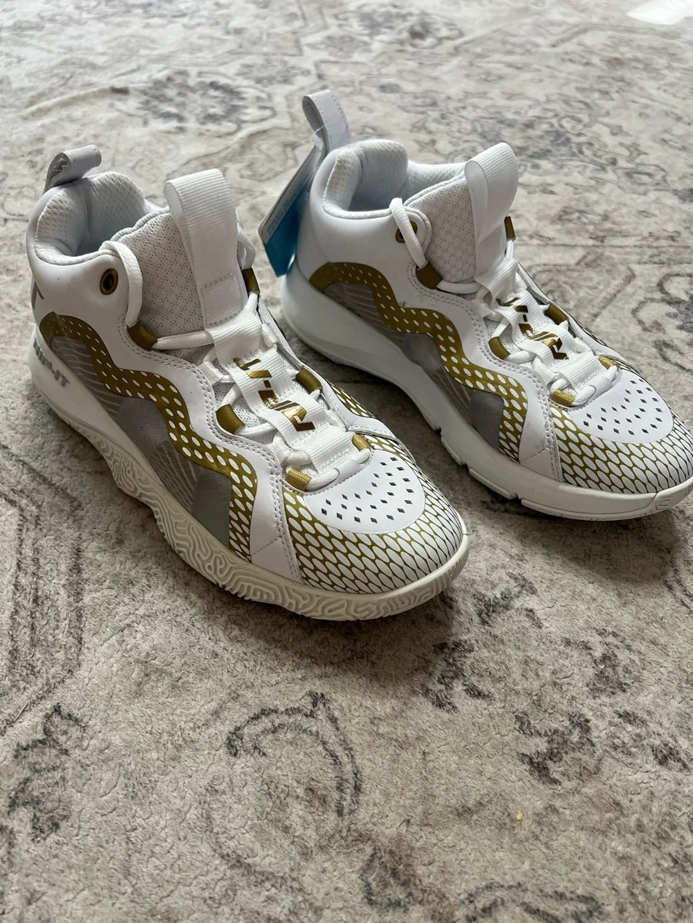 RIP-IT Women's SwiftStep Future Volleyball Court Shoes White Gold